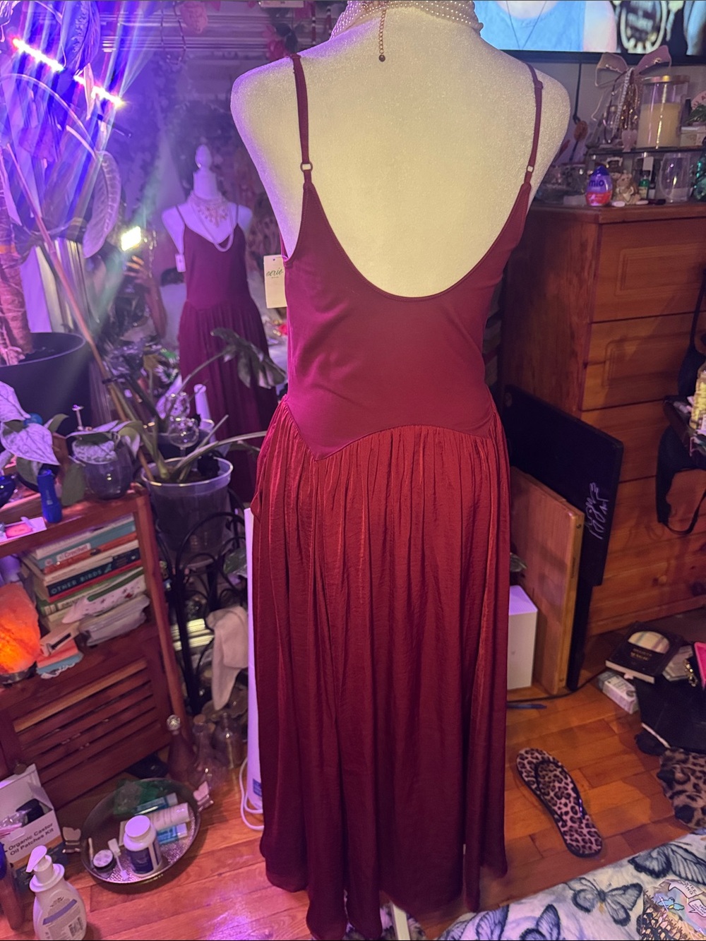 Aerie Satin At The Barre Dress
NWT Size Small - Picture 5 of 6